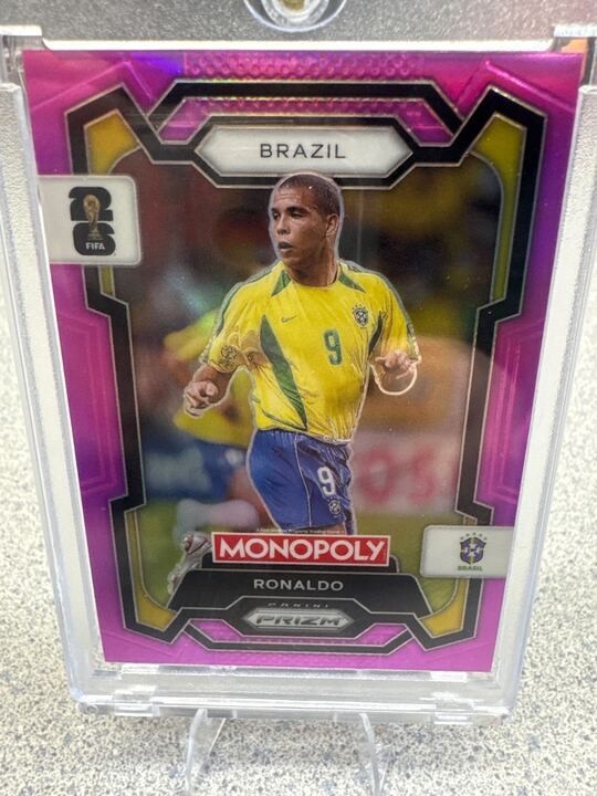 2026 Panini Prizm FIFA World Cup Card #18 Ronaldo – Brazil, Pink