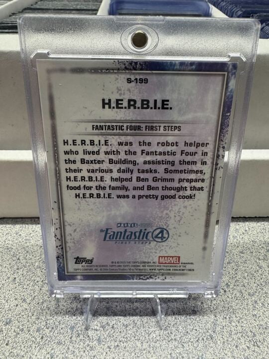 Funko Pop! Fantastic Four – H.E.R.B.I.E. – Figurine Vinyle 9,5 Cm – Collector