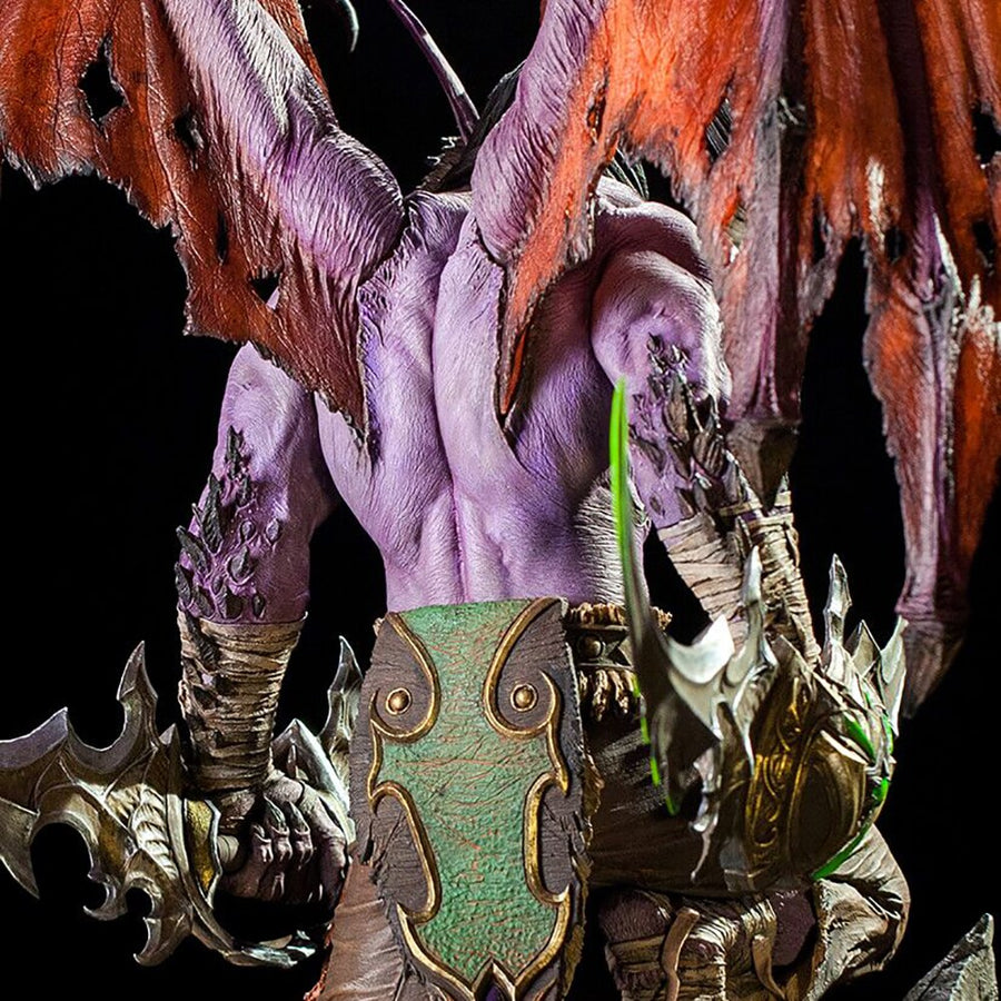 Blizzard World of Warcraft Exclusive Illidan Stormrage 24 inch Toy Premium Statue